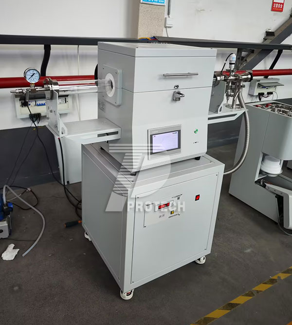 A commonly used vacuum tube furnace (click on the image to view product details)